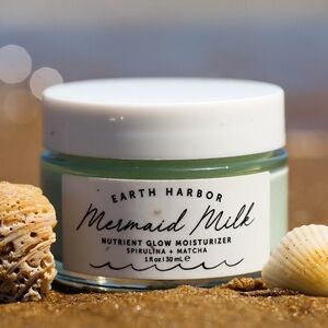 Earth Harbor Mermaid Milk Glow Moisturizer - Seafoam Green